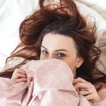 Placer en soledad: disfruta de una cita íntima contigo misma